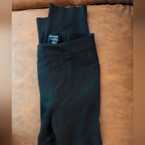 Banana Republic Hayden Tapered Pants in Black - Picture 5 of 6